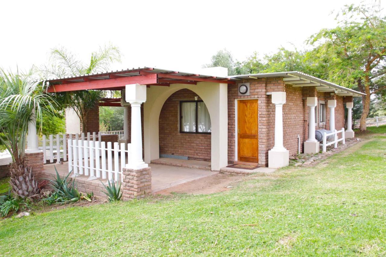 Ikaia River Lodge Keimoes Kültér fotó