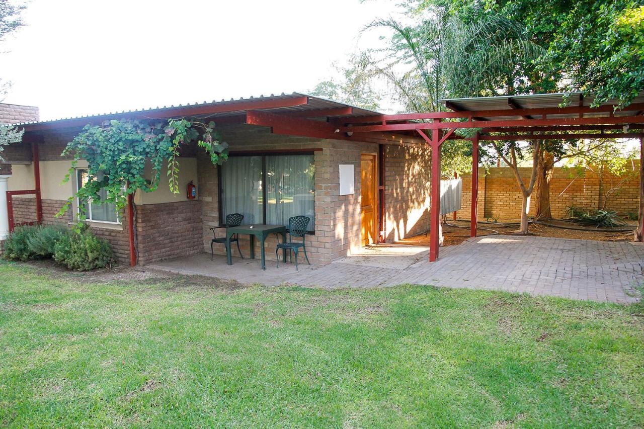 Ikaia River Lodge Keimoes Kültér fotó