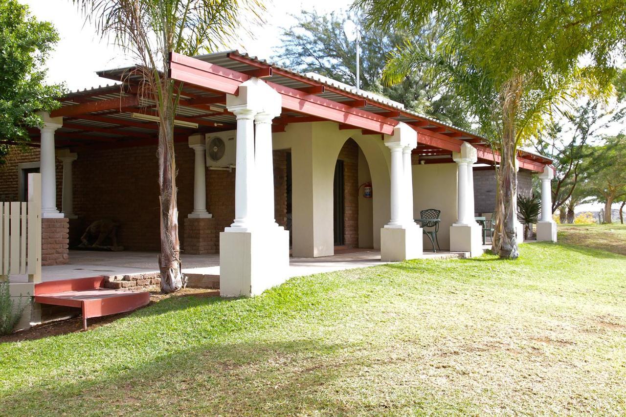 Ikaia River Lodge Keimoes Kültér fotó